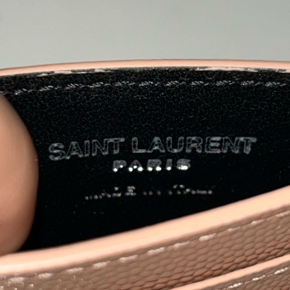 Saint Laurent Paris Credit Card Case in Grain De Poudre Leather - Picture 4 of 10